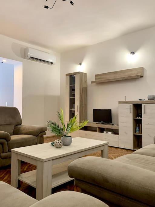 Central City Apartment Skopje Luaran gambar